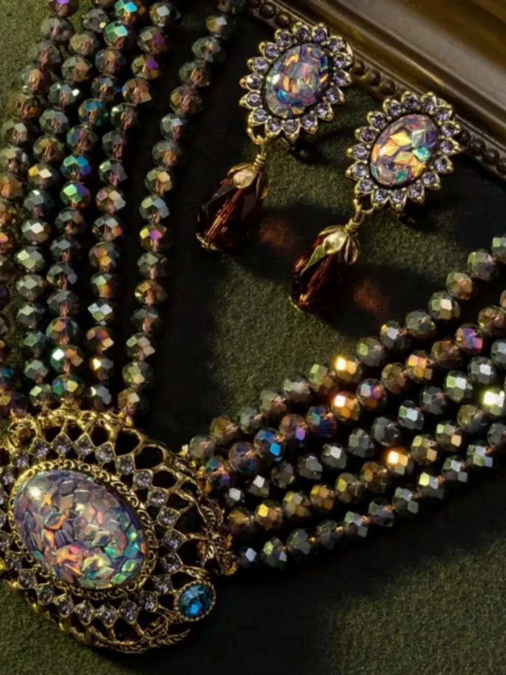 💎Royal Amethyst Crystal Statement Necklace and Earring Set - Picture 5 of 7